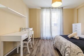 AYZ Villegas - Auto check-in property