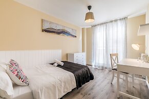 AYZ Villegas - Auto check-in property