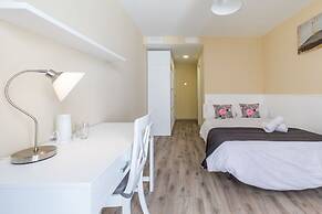 AYZ Villegas - Auto check-in property