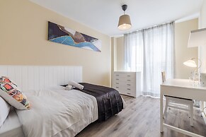 AYZ Villegas - Auto check-in property