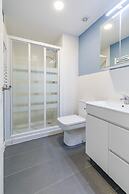 AYZ Villegas - Auto check-in property