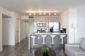 Ocean View Condo With Gorgeous Miami Sunset