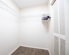 Ocean View Condo With Gorgeous Miami Sunset