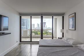 Ocean View Condo With Gorgeous Miami Sunset