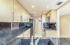 Ocean View Condo With Gorgeous Miami Sunset