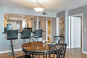 Bayfront Gem With Balcony and Pool