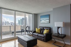 Bayfront Gem With Balcony and Pool