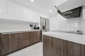 Beyond the Sand Biscayne Bay