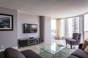 Cozy Oceanview Retreat on the Bay