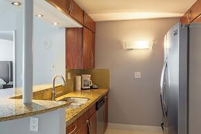 Cozy Oceanview Retreat on the Bay