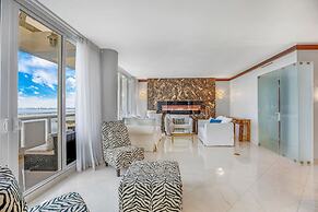 Cozy Oceanview Retreat on the Bay