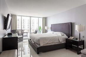 Cozy Oceanview Retreat on the Bay