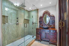 Cozy Oceanview Retreat on the Bay