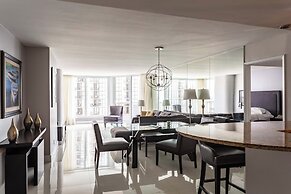 Cozy Oceanview Retreat on the Bay