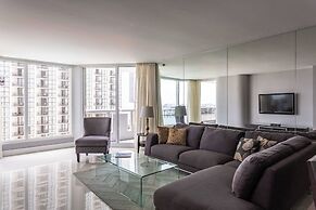 Cozy Oceanview Retreat on the Bay