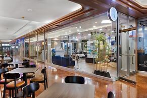 Cozy Oceanview Retreat on the Bay