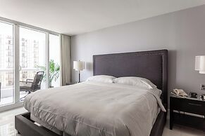 Cozy Oceanview Retreat on the Bay