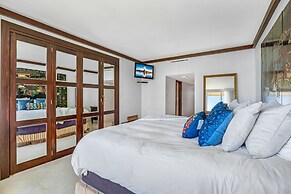 Cozy Oceanview Retreat on the Bay