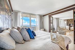 Cozy Oceanview Retreat on the Bay