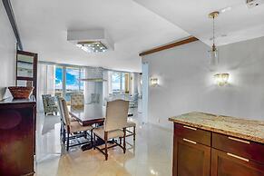 Cozy Oceanview Retreat on the Bay