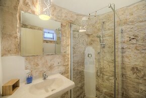 Trullo Pagliaro Cisternino by Typney