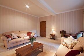 Abercromby Place Apartment