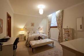 Abercromby Place Apartment