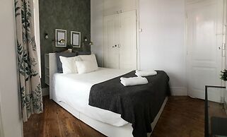 Charming Flat with Great Terrace, Best Location