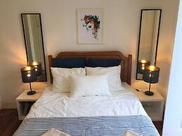 Charming Vintage Auto Check-in Flat in Baixa