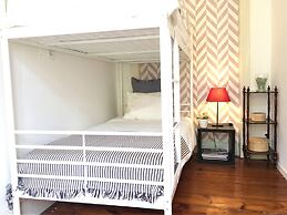 Charming Vintage Auto Check-in Flat in Baixa