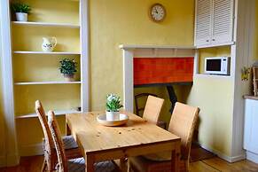 Central and Homely One Bedroom Flat