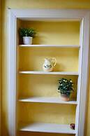 Central and Homely One Bedroom Flat