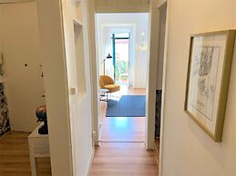 Beautiful flat with balcony & Great location