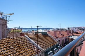 Beautiful flat with balcony & Great location