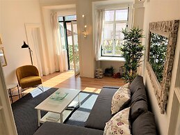 Beautiful flat with balcony & Great location
