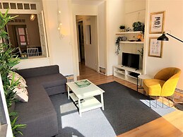 Beautiful flat with balcony & Great location