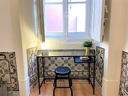 Beautiful flat with balcony & Great location