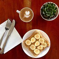 Laguno Bed and Breakfast