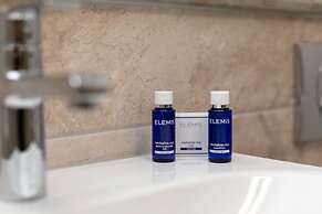 Iona Residence - Donnini Apartments