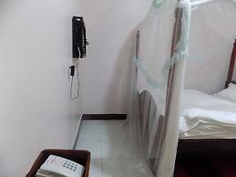 Sky Light Hotel