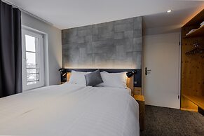 Villars Lodge