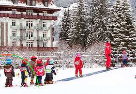Villars Lodge