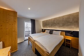 Villars Lodge