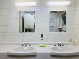 Guesthouse Shiawase Eki - Hostel