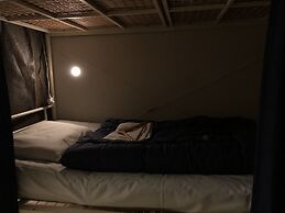Guesthouse Shiawase Eki - Hostel