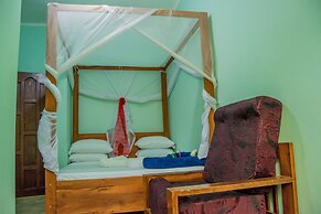 Kilimanjaro Summit Lodge