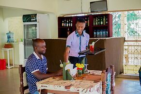 Kilimanjaro Summit Lodge