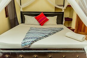 Kilimanjaro Summit Lodge