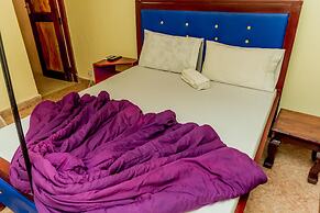 Kilimanjaro Summit Lodge