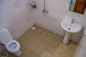 Kilimanjaro Summit Lodge